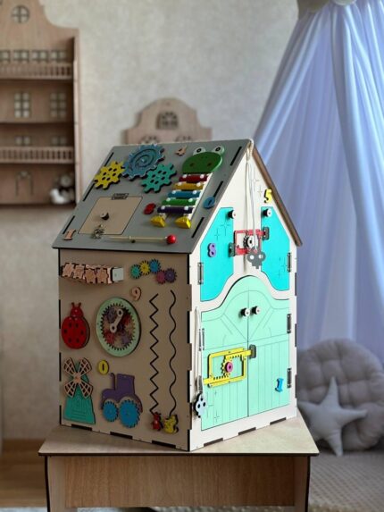 Montessori Busy House: Sensory Activity Cube for Toddlers