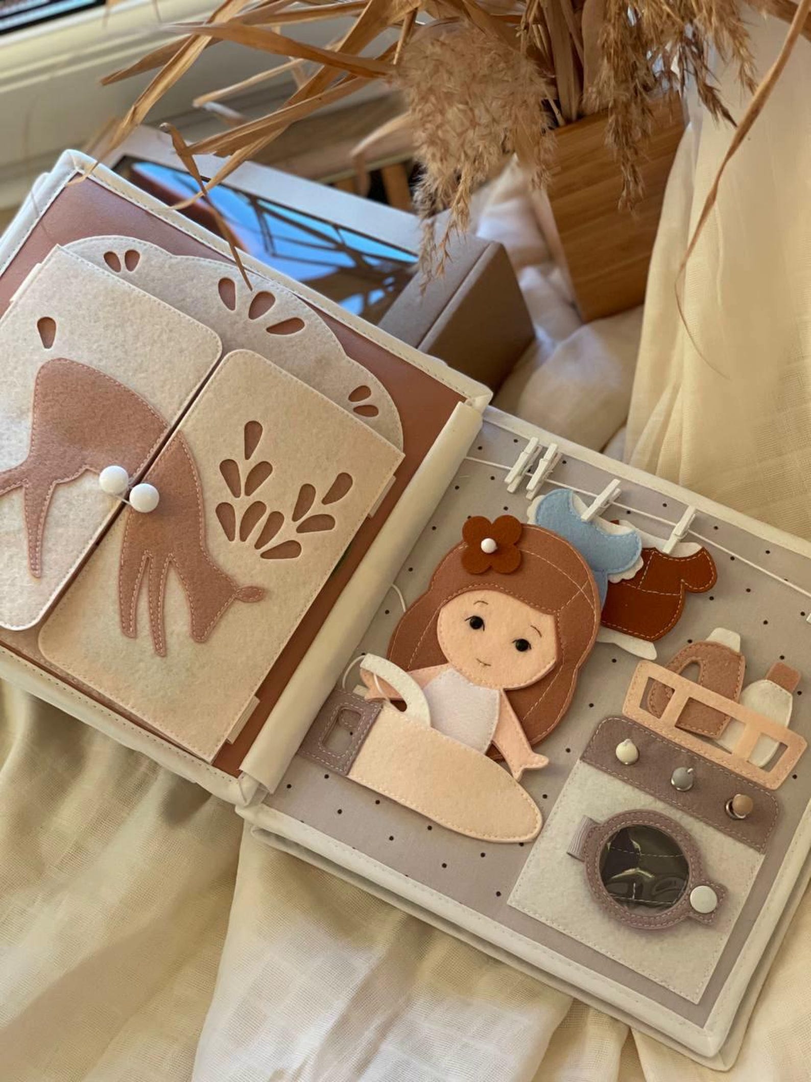 il_1588xN.7759111456_jmtp.jpg Dollhouse Quiet Book - Felt Activity Book for Kids - Preschool Learning Toys - Montessori Learning - Educational toy gift for kids - Image 1