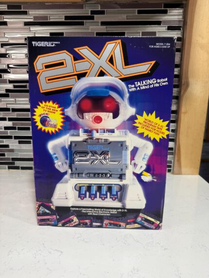 Vintage Tiger Electronics 2-XL Talking Robot – Complete in Box (CIB) – 1990s Interactive Learning Toy